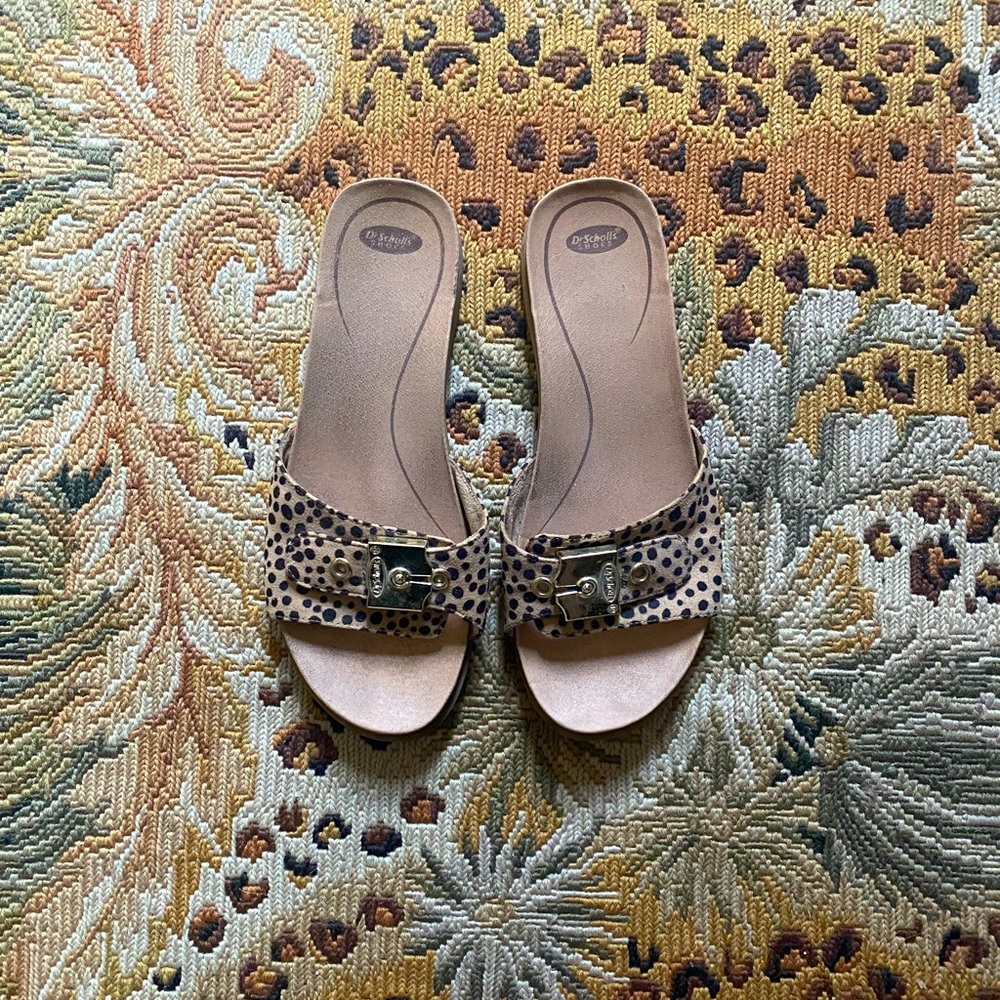 *Sold* Dr Scholl’s Spotted Originalist Sandal